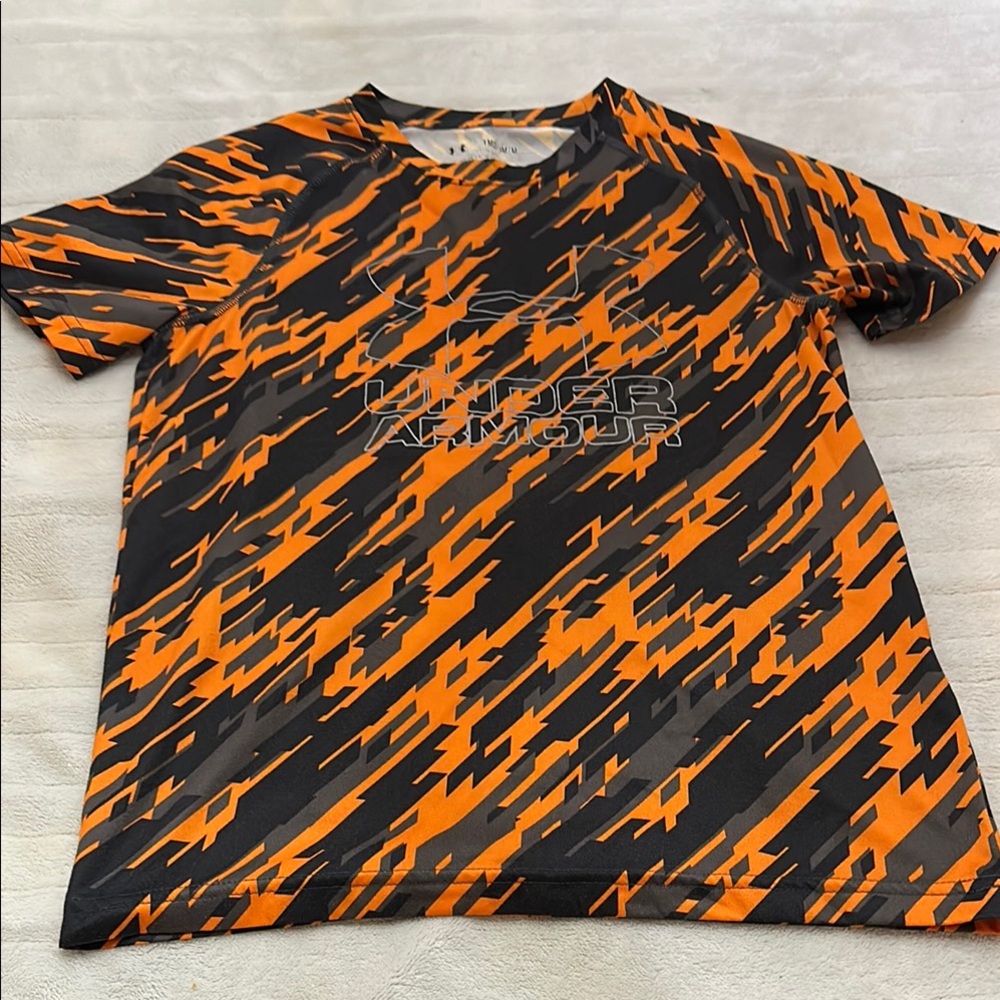 Under Armour Kids Orange and Black Short Sleeve Tee